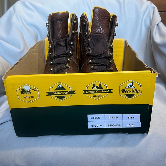 Men’s Ad Tec steel toe leather boots, waterproof, non slip, new in box - Picture 9 of 10